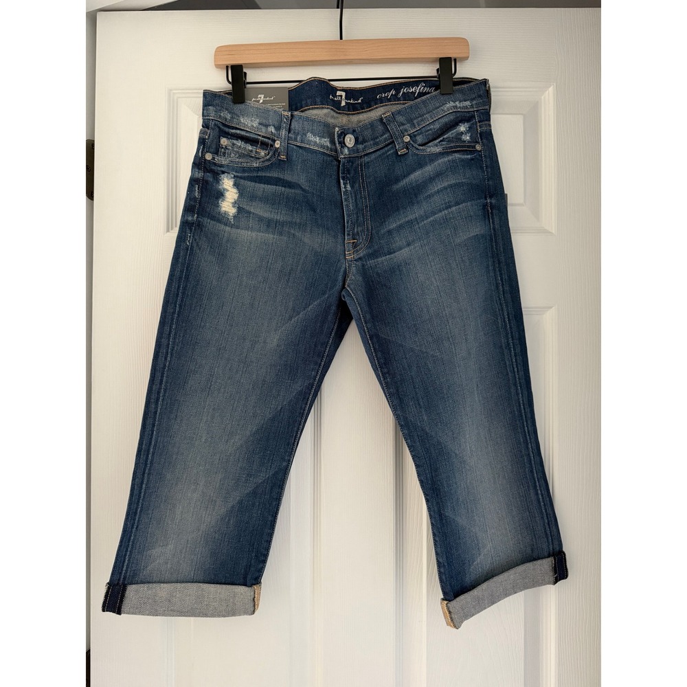 7 for All Mankind NWT Josefina Skinny Boyfriend Capris Distressed